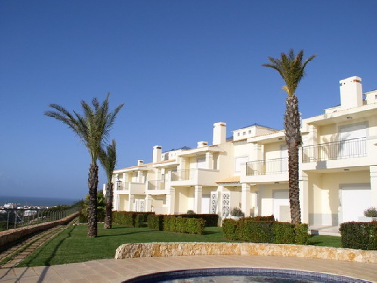 New built semi detached Villas with Sea views