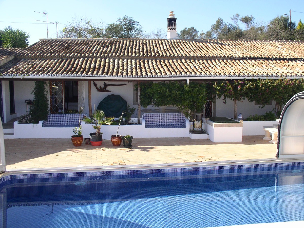 Traditional Portuguese Quinta set in unspoilt countryside