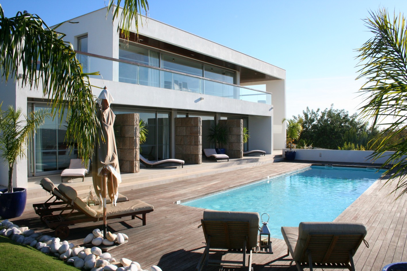 Stylish contemporary villa with mountain views - before 1.1 MIL Euro