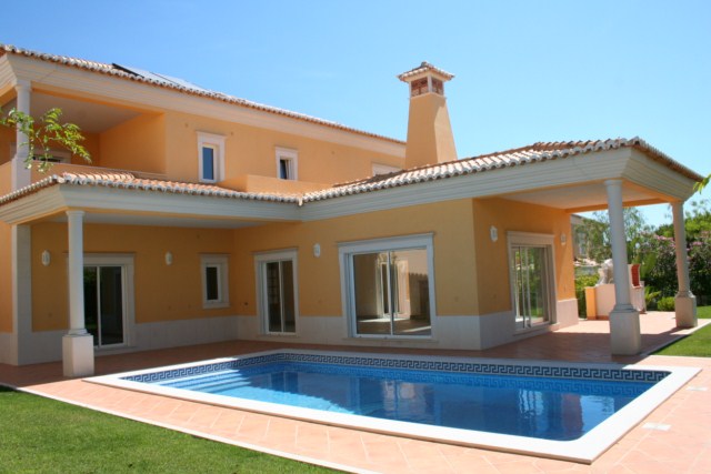 Villa for sale near Quinta do Lago Villa for sale near Quinta do Lago