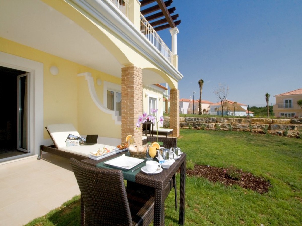 Luxury apartments set in a unique Resort