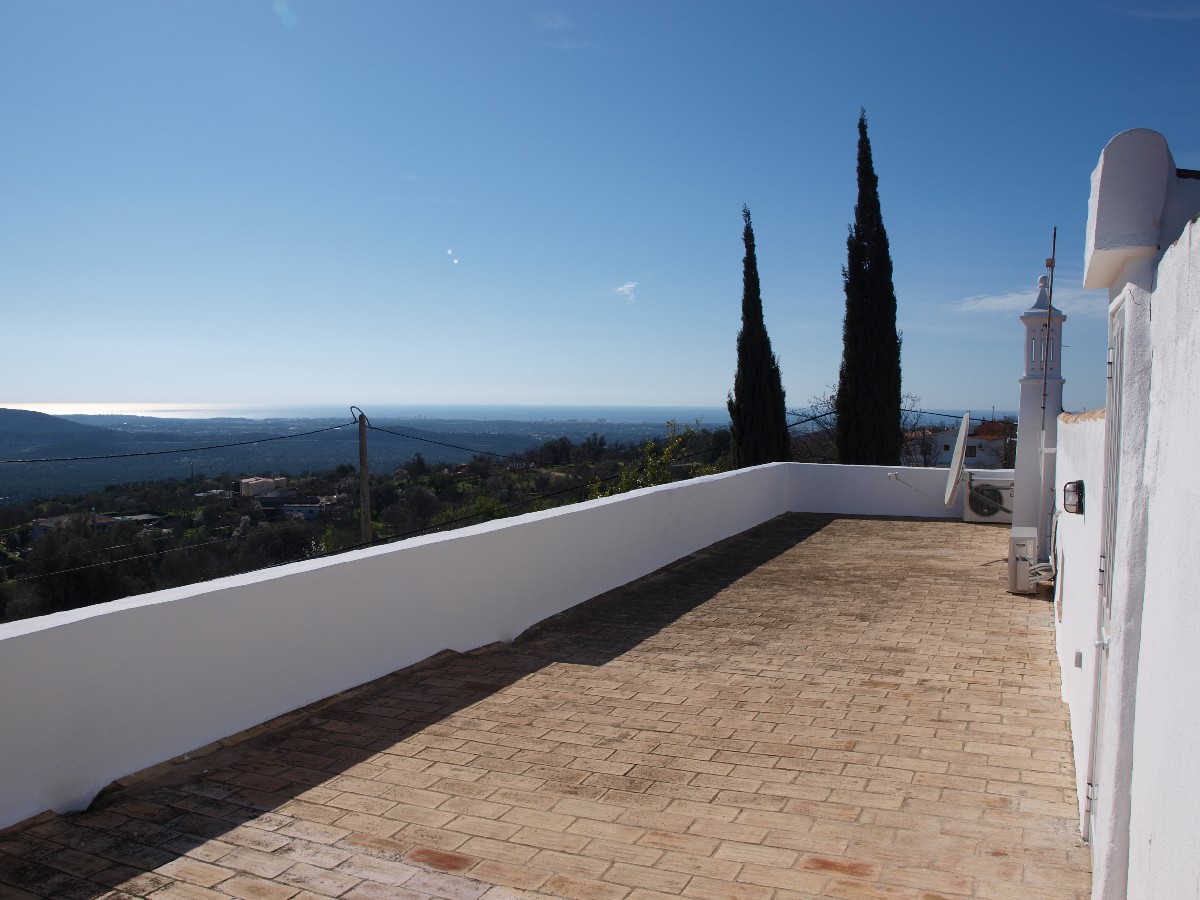 Renovated 4-bedroom quinta with pool plus guest annexe