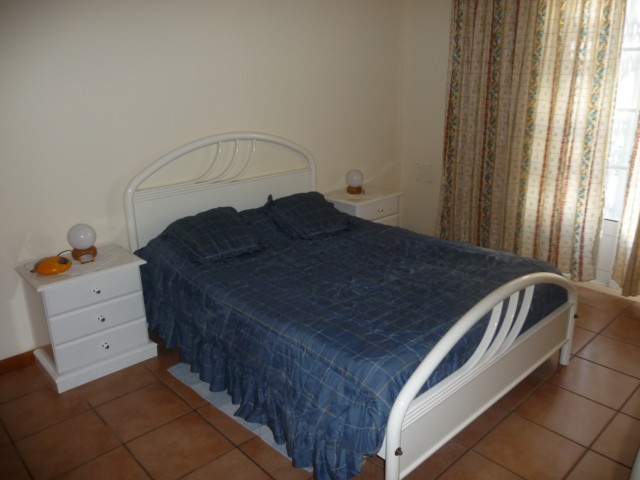 Double bedroom with built in wardrobes