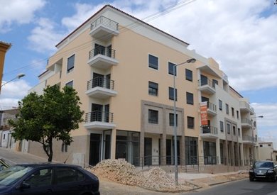 High quality comfort living T2 & T3 apartments with garage in Lagoa