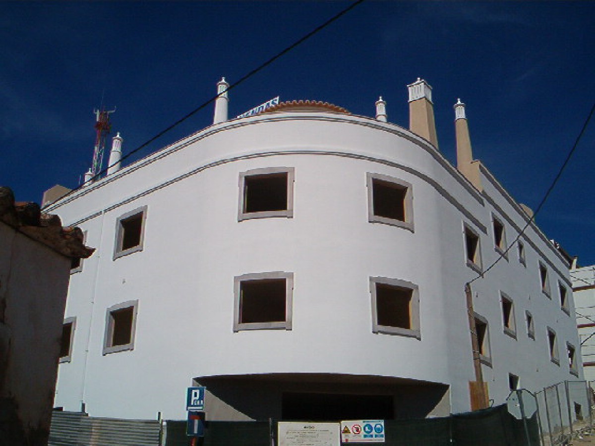 New apartments with garage in the historical centre of Tavira 