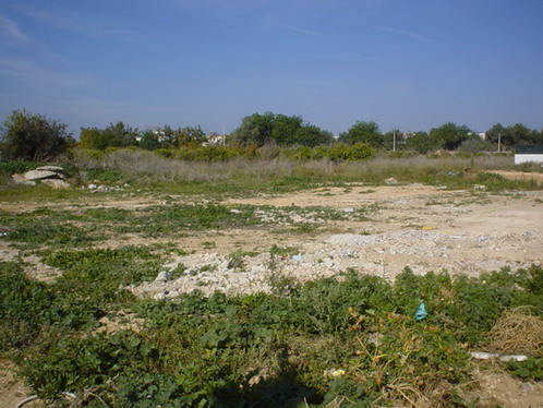 Urban building plot for a very spacious villa with pool 