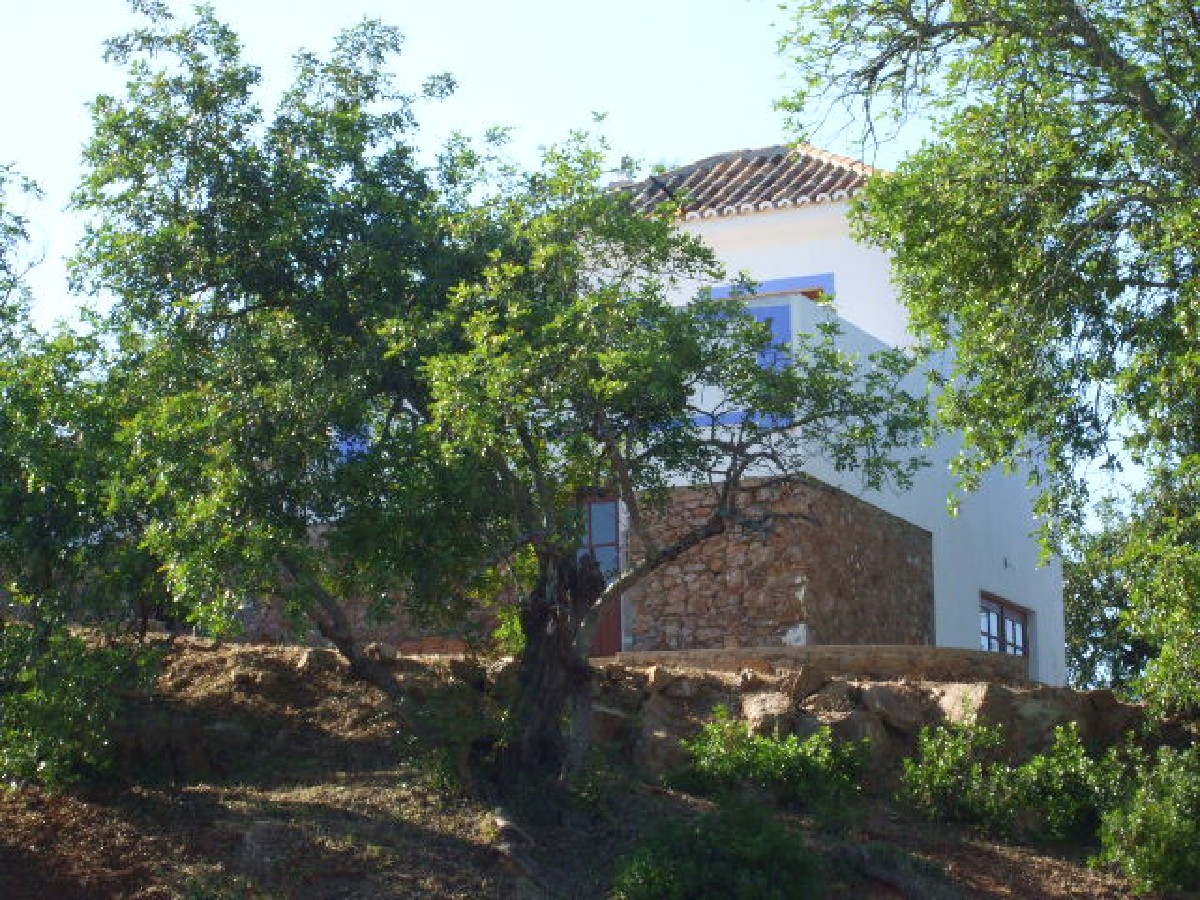 Tasteful 2 bedroom villa on a beautiful countryside location 