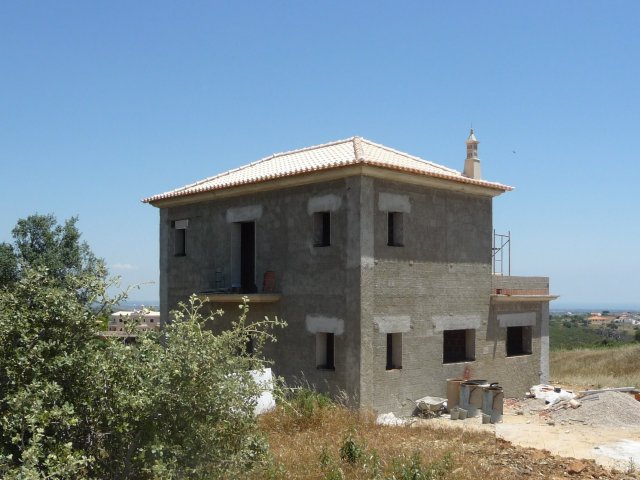 3 bedroom villa under construction 
