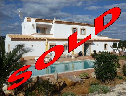 Well presented villa with guest accommodation