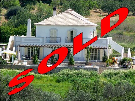 Beautiful villa with swimming pool on large estate