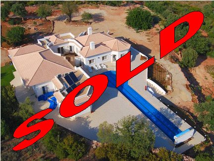 Beautiful high quality villa with guest annex and 25m pool near Santa Catarina