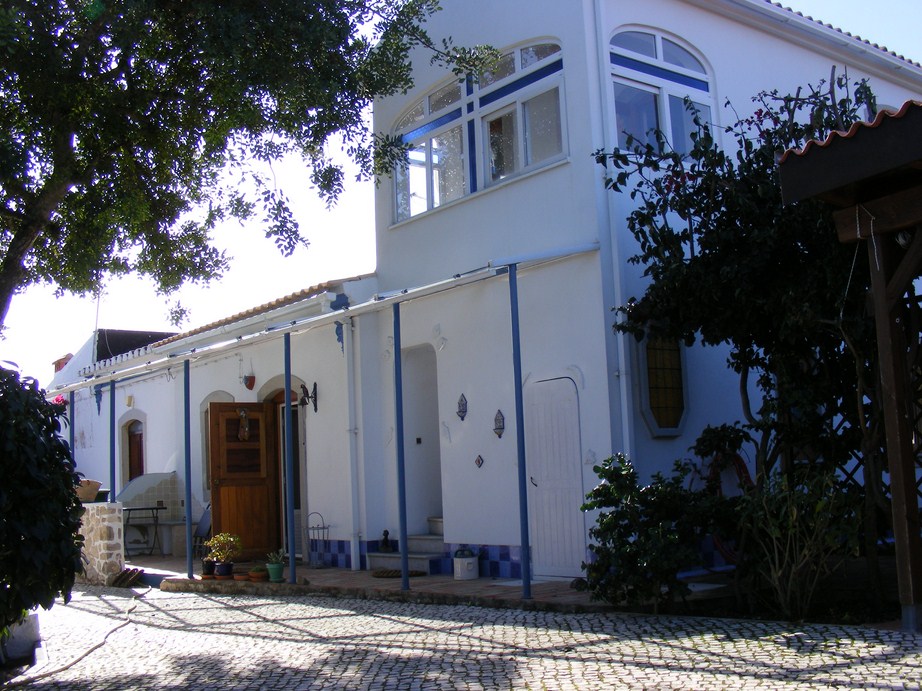 Santo Estevao, Semi detached village house on a nice, quiet location