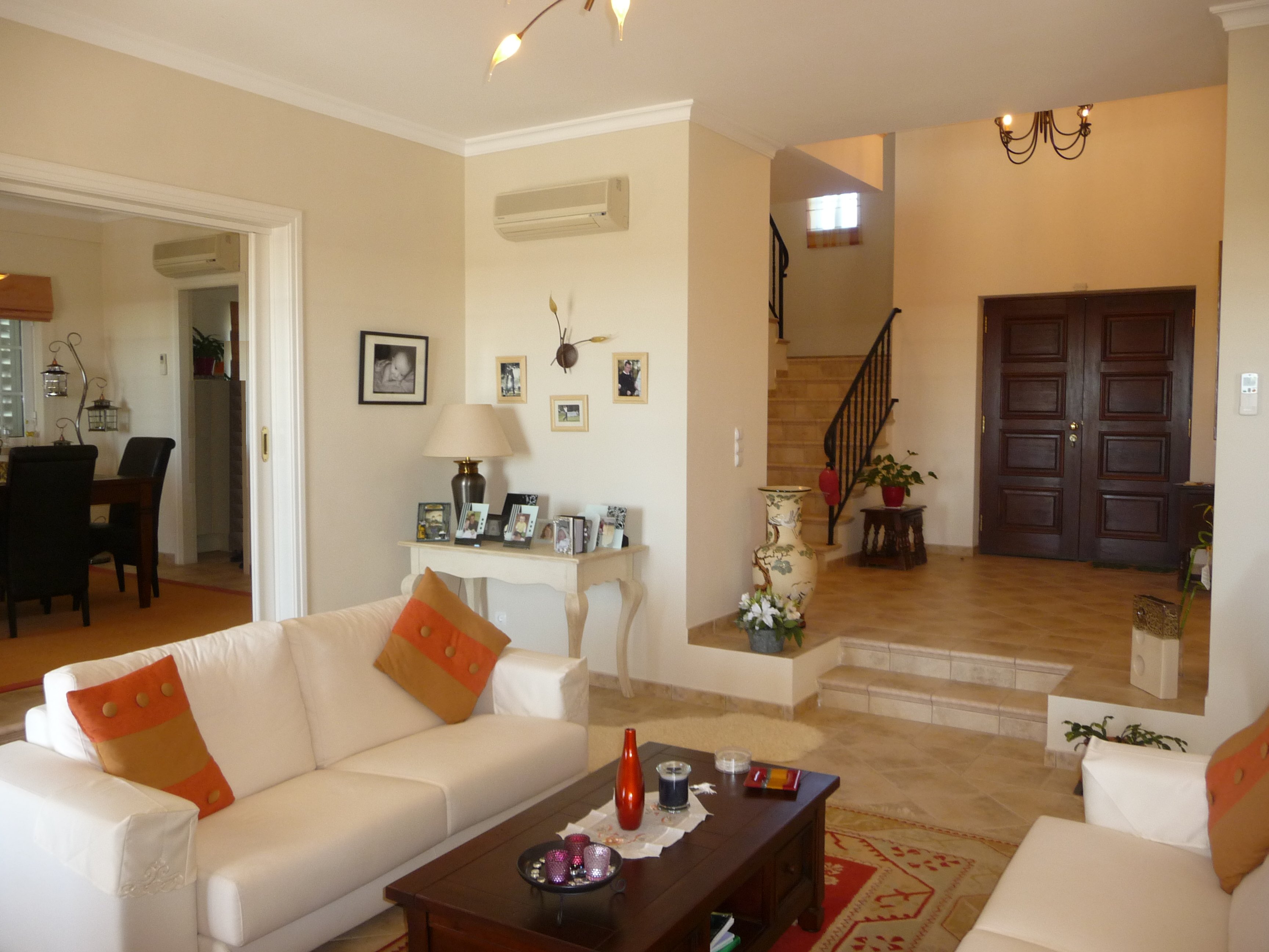 Spacious living room