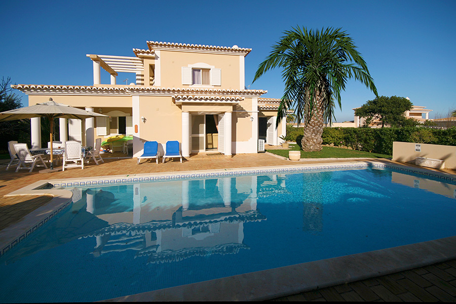 Großzügige 3 Schlafzimmervilla mit Pool bei Carvoeiro