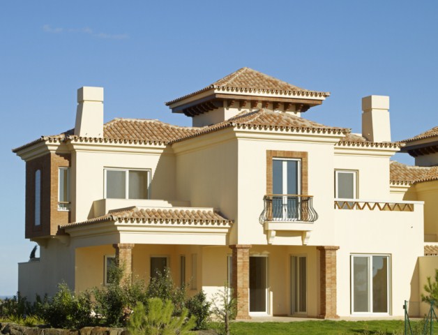 Exclusive Townhouses in up-market Golf development
