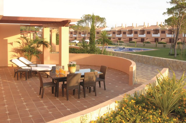 Large 2 Bedroom Apartments in lovely environment