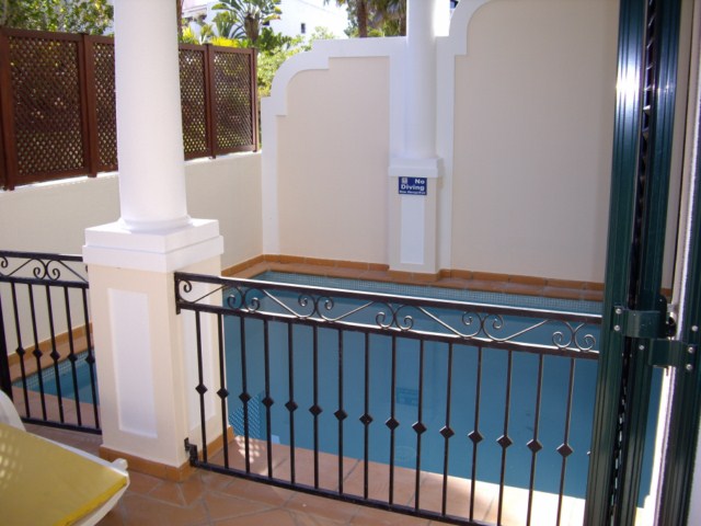 plunge pool
