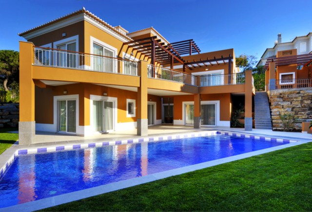 4 Bedroom villa with views over the Ocean Golf Course